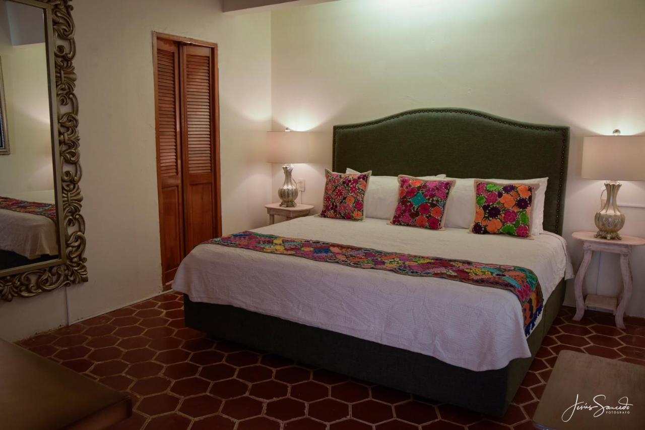 Del Centro Hotel Bernal Ngoại thất bức ảnh