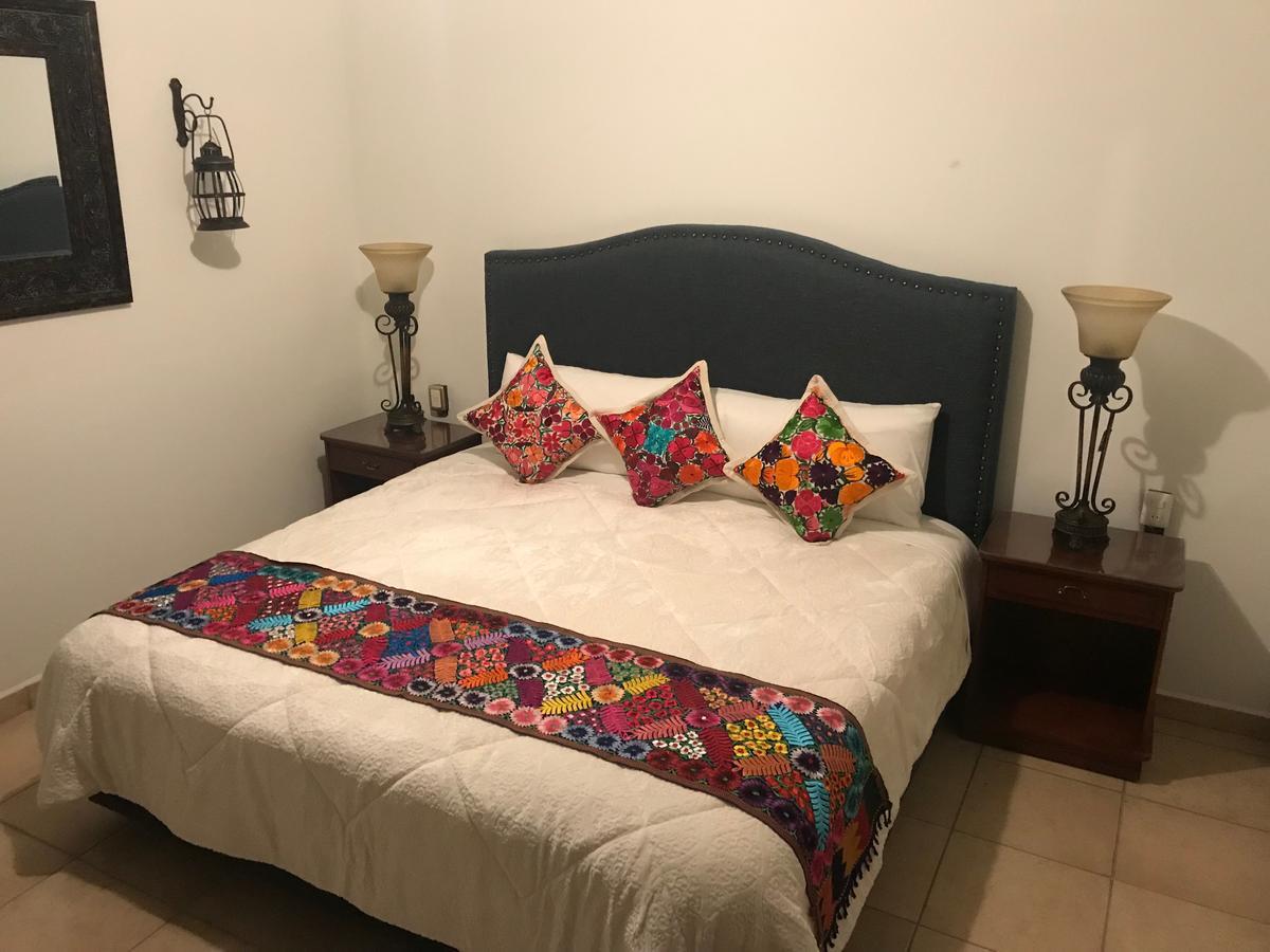 Del Centro Hotel Bernal Ngoại thất bức ảnh