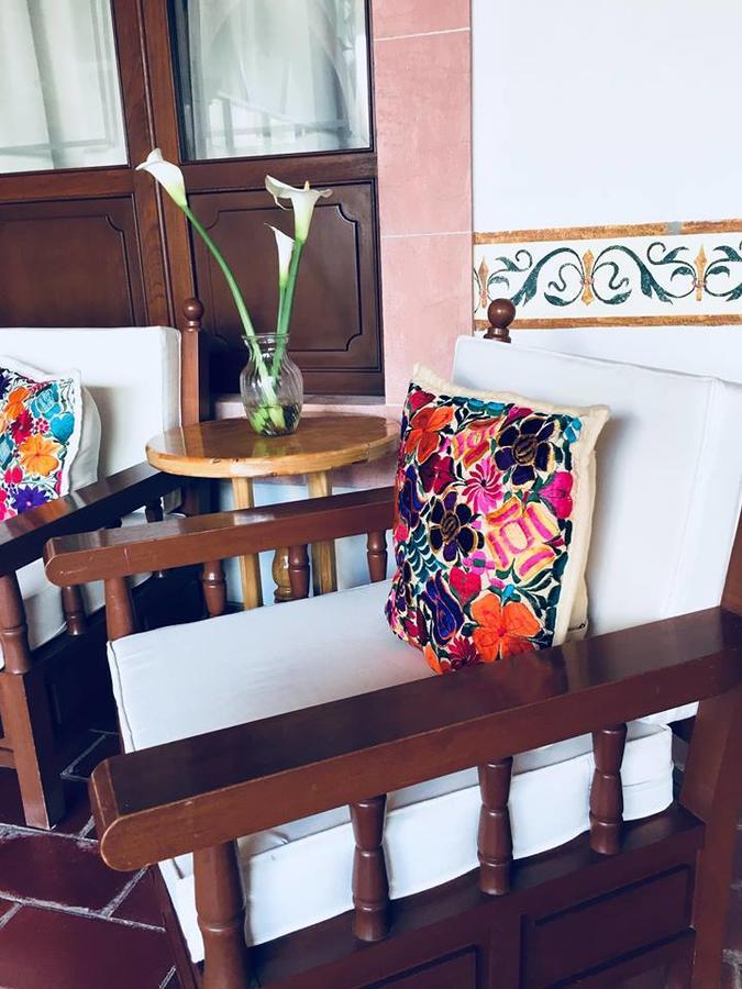 Del Centro Hotel Bernal Ngoại thất bức ảnh